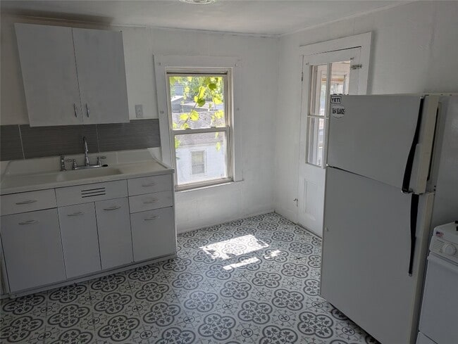 Photo - 23 Rutherford St