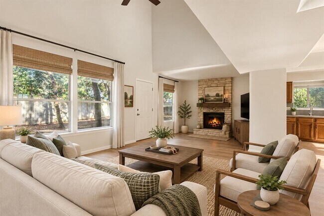 7308 Aldea Dr