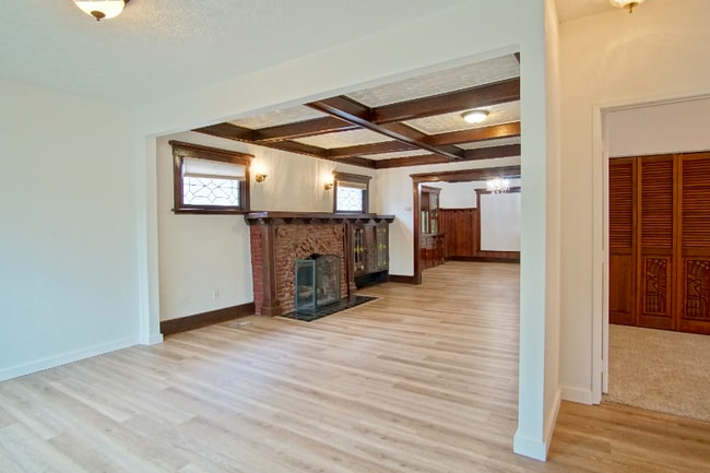 Photo - 1520 W Tenth Ave