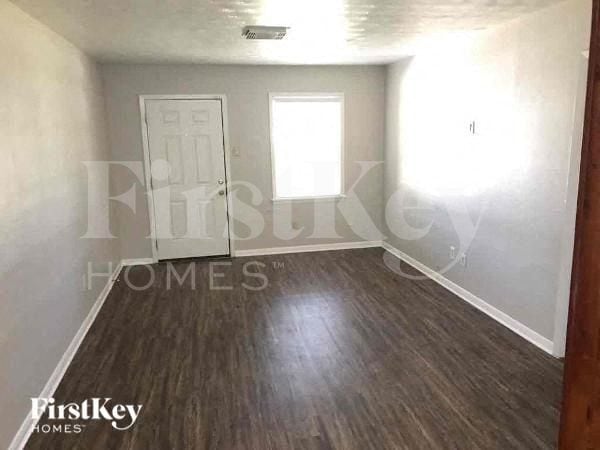 Photo - 3105 McKinney Dr