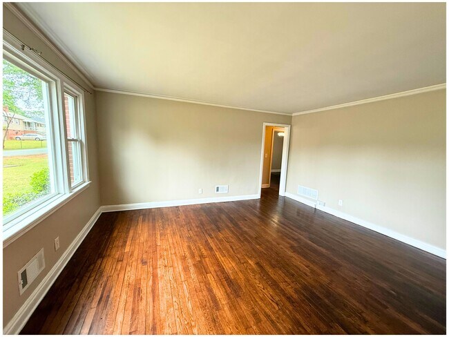 Photo - 12 Templewood Dr