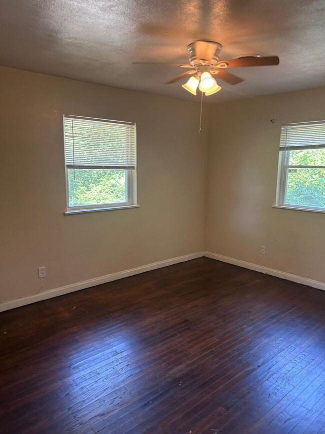 Photo - Charming 2 Bedroom 1 Bath House Rent Ready...