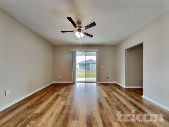 Photo - 6092 Dolostone Dr