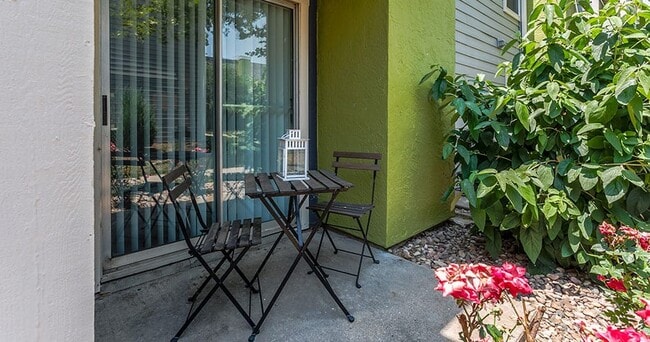 Photo - Sundance Apartments