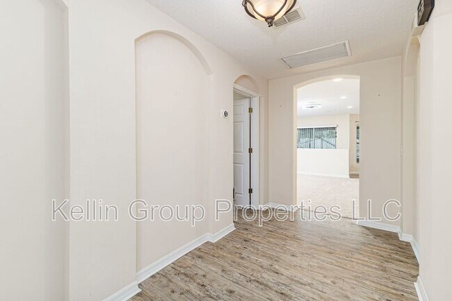 Photo - 7233 Wakeview Dr