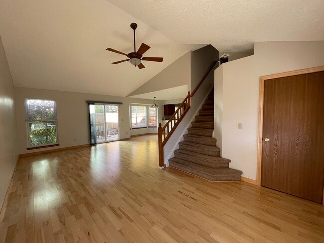 Photo - 1031 Mercury Dr