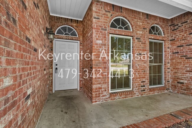 Photo - Bright & Beautiful 4 Bedroom Home with Fenced Yard and Modern Upgrades!