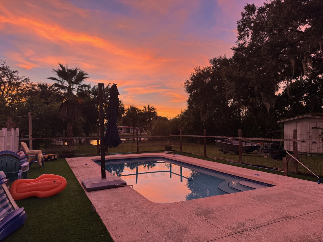 Sunset - 1815 80th Ave E (Parrish, FL)