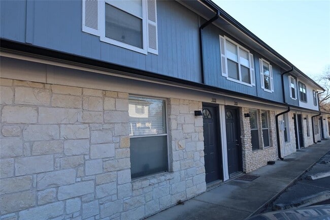 Photo - 2005 Glen Allen St Unit 108