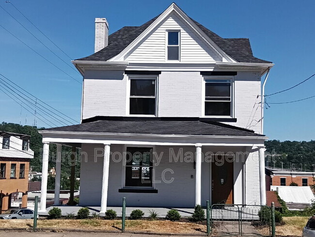 Building Photo - 139 W 9th Ave