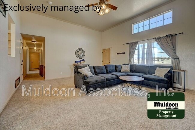 Photo - 1470 E Purcell Blvd