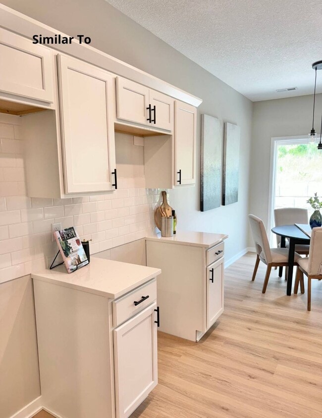 Photo - 623 Wright Rd