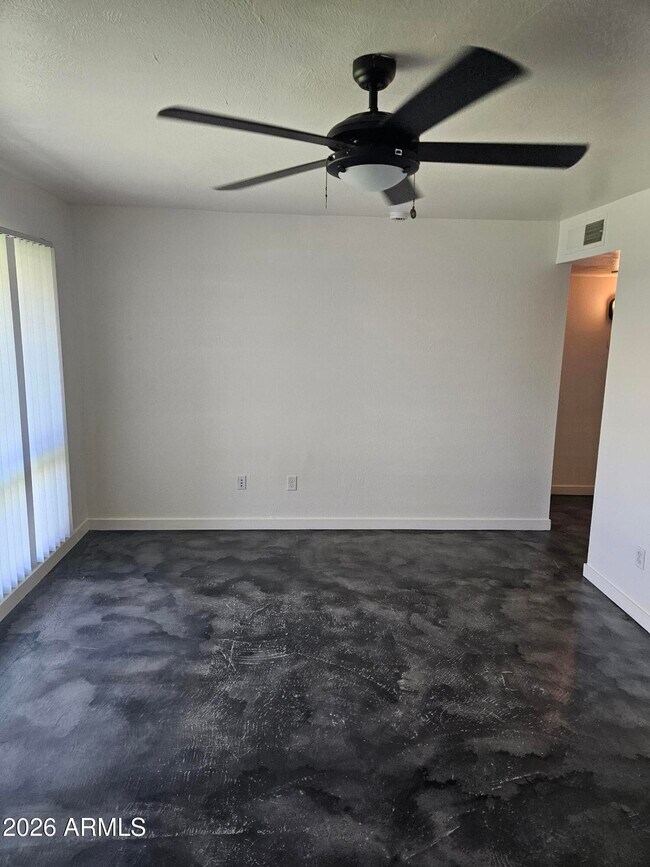 Photo - 1511 E Rovey Ave