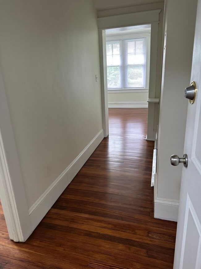 Photo - 1722 W Market St Unit 2