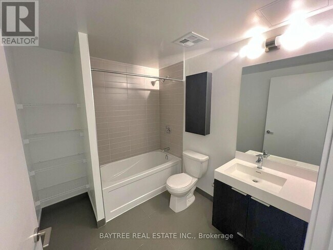 Photo - 3100 Keele St Unité 1008