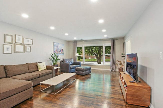 Building Photo - 1532 North Ave Rental
