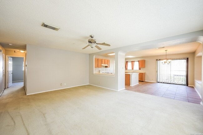 Photo - 7322 Raintree Forest