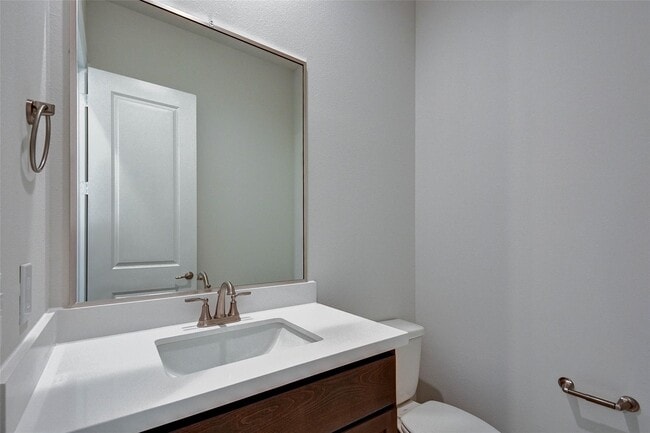 Building Photo - 2710 Grand Fountains Dr