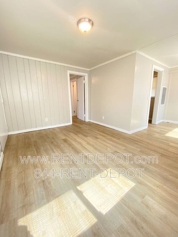 Photo - 1102 Washington Ave