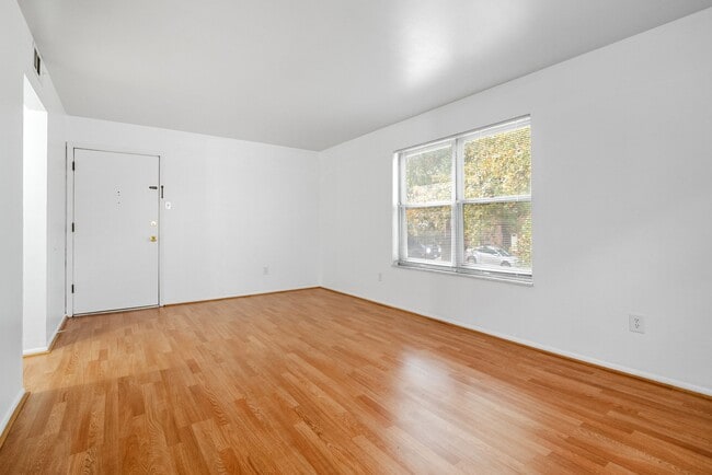 Photo - 10023 Willdan Dr Unit B