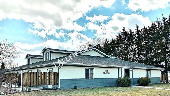 Photo - 606 Prairie Ave