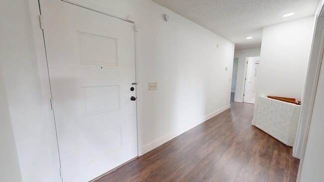 Photo - 1038 E Hancock Dr