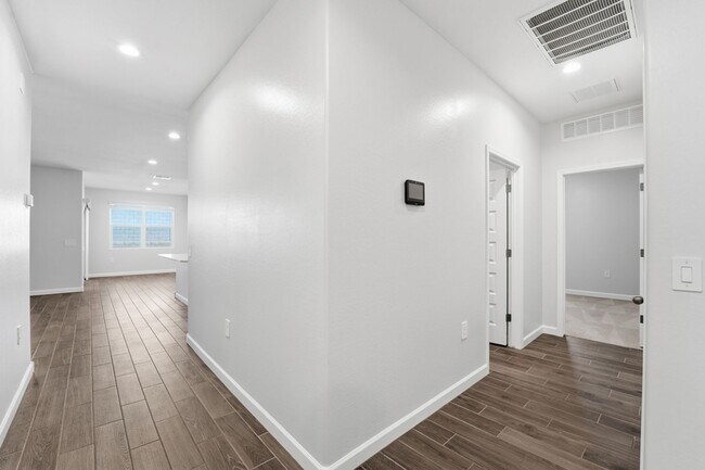 Photo - Modern 4-Bedroom Ranch-Style Corner Lot Home - *RENT SPECIAL*