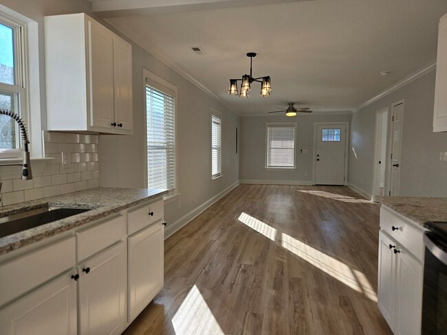 Photo - 917 S 11th St