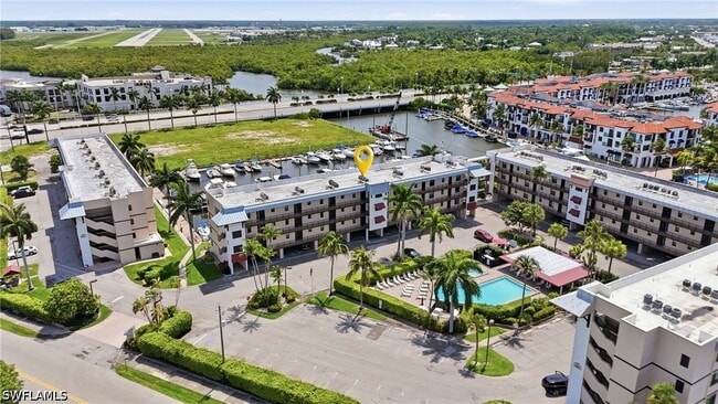 Building Photo - 803 River Point Dr Unit 107B
