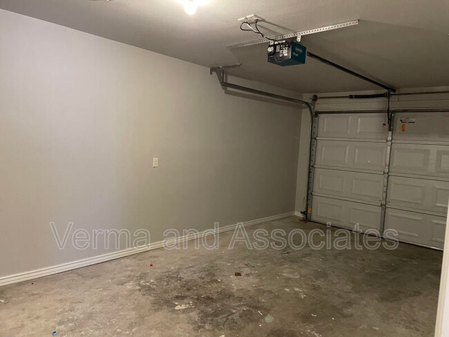 Photo - 281 Graystone Cir