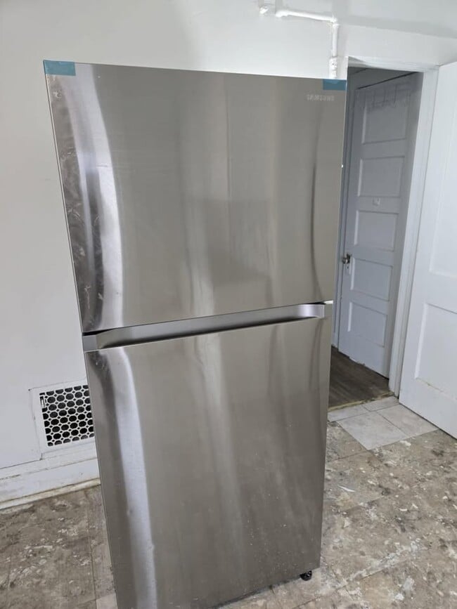 Photo - 110 Schuler St Unit 2