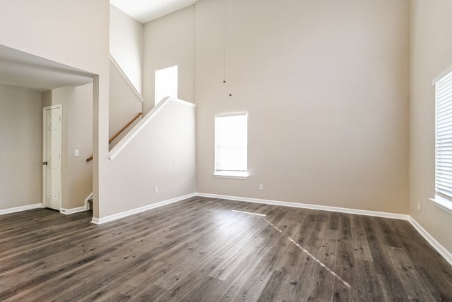 Photo - 1315 Ben Livingston Rd