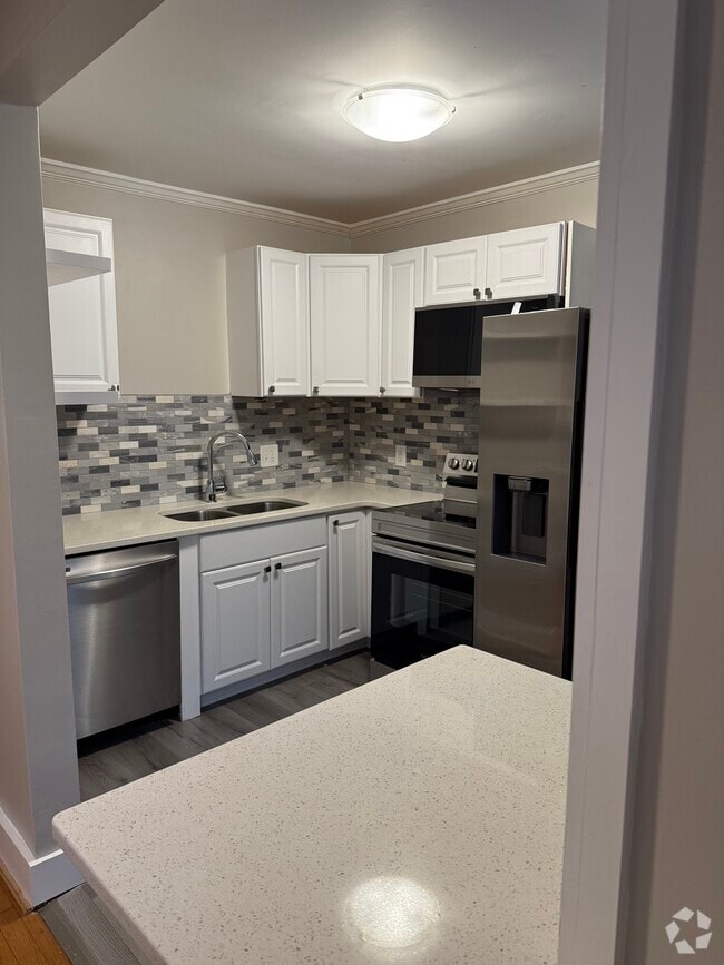 Building Photo - 2940 Oleander Dr Unit Oleander Court G2 Rental