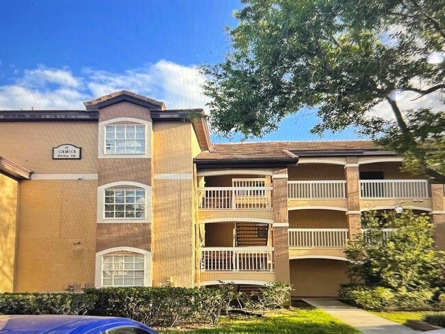 Building Photo - 13803 Fairway Island Dr Unit 1632