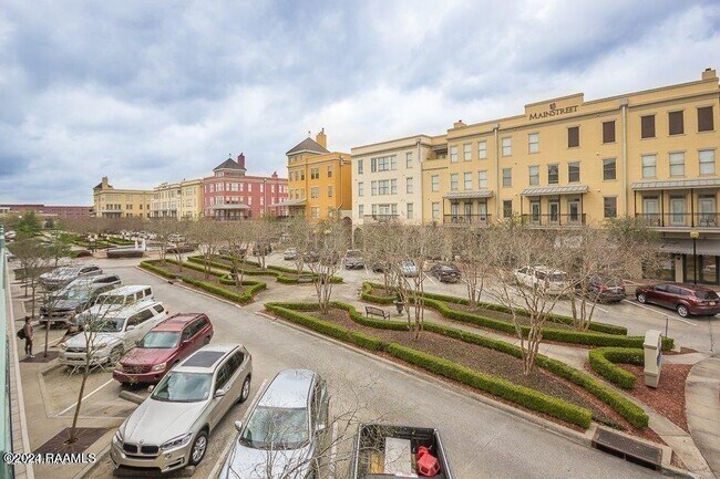 Photo - 116 Rue Promenade Unit 2