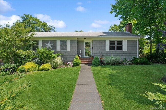 Photo - 46 Bayview Ave