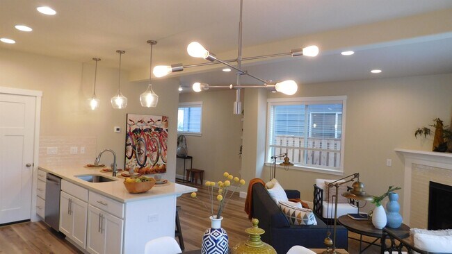 Photo - 28521 SW Orleans Ave