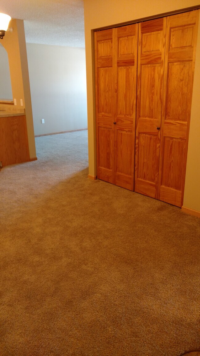 6280-6200 2B 1B 980 pies cuadrados - Kensington