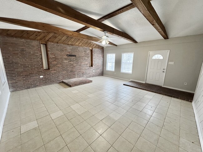 Photo - 3141 Arrendale St