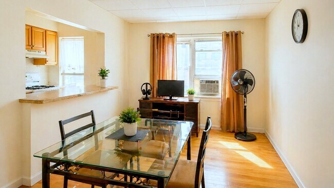 Photo - 61 Broadway Unidad 1