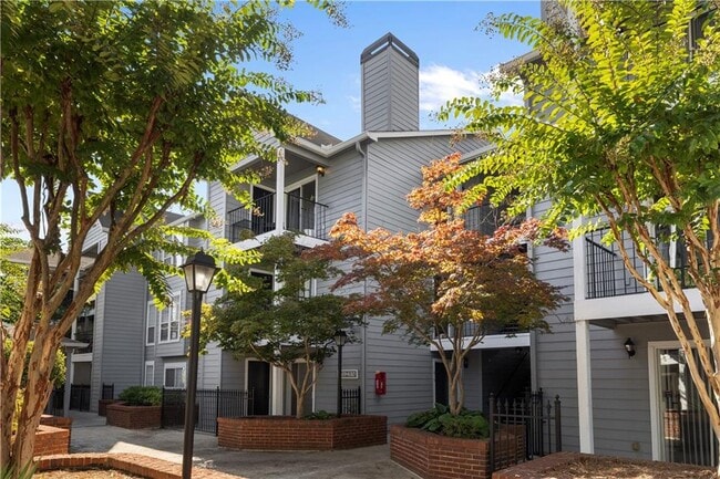 Photo - 619 Granville Ct