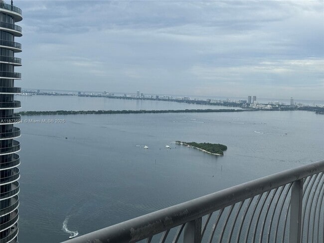 Building Photo - 1750 N Bayshore Dr Unit 5207 Rental