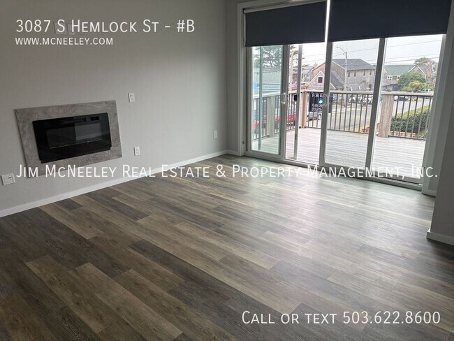 Photo - 3087 S Hemlock St Unit #B