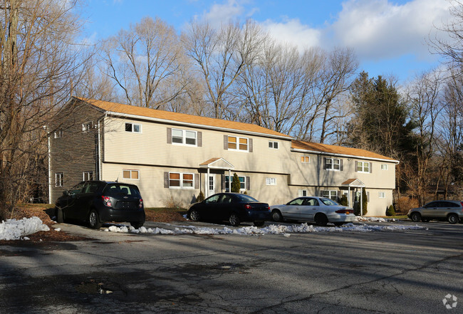 Park Manor Apartments - Park Manor Apartments