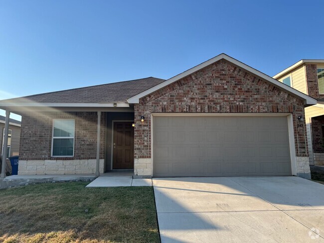 Building Photo - Beautiful 3/2 home in NBTX