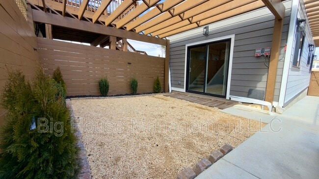 Photo - 247 Farragut St NW