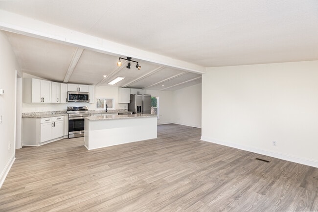 Photo - 130 Old Lowesville Rd