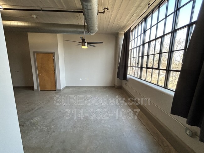 Photo - 8125 Michigan Ave Unit #427