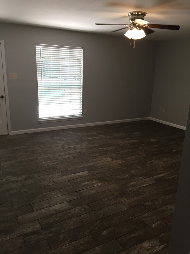 Photo - 10937 Carmel Dr