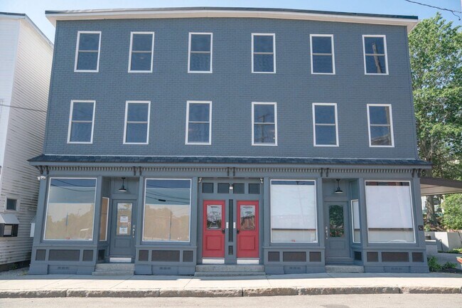 12 Water St Unit 202